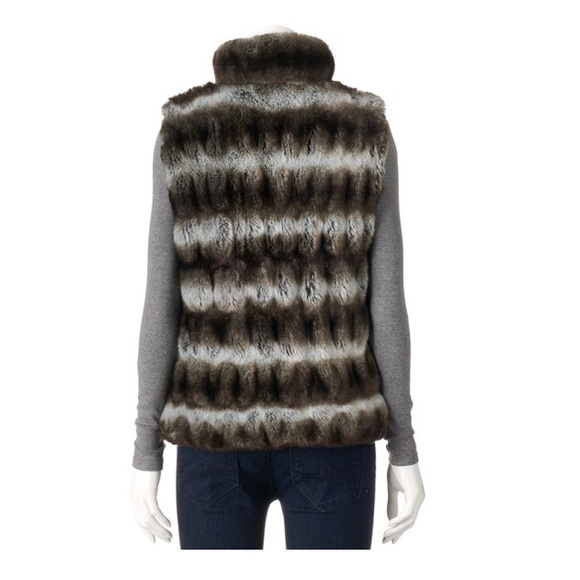 Faux Fur Vest - Picture 4 of 7